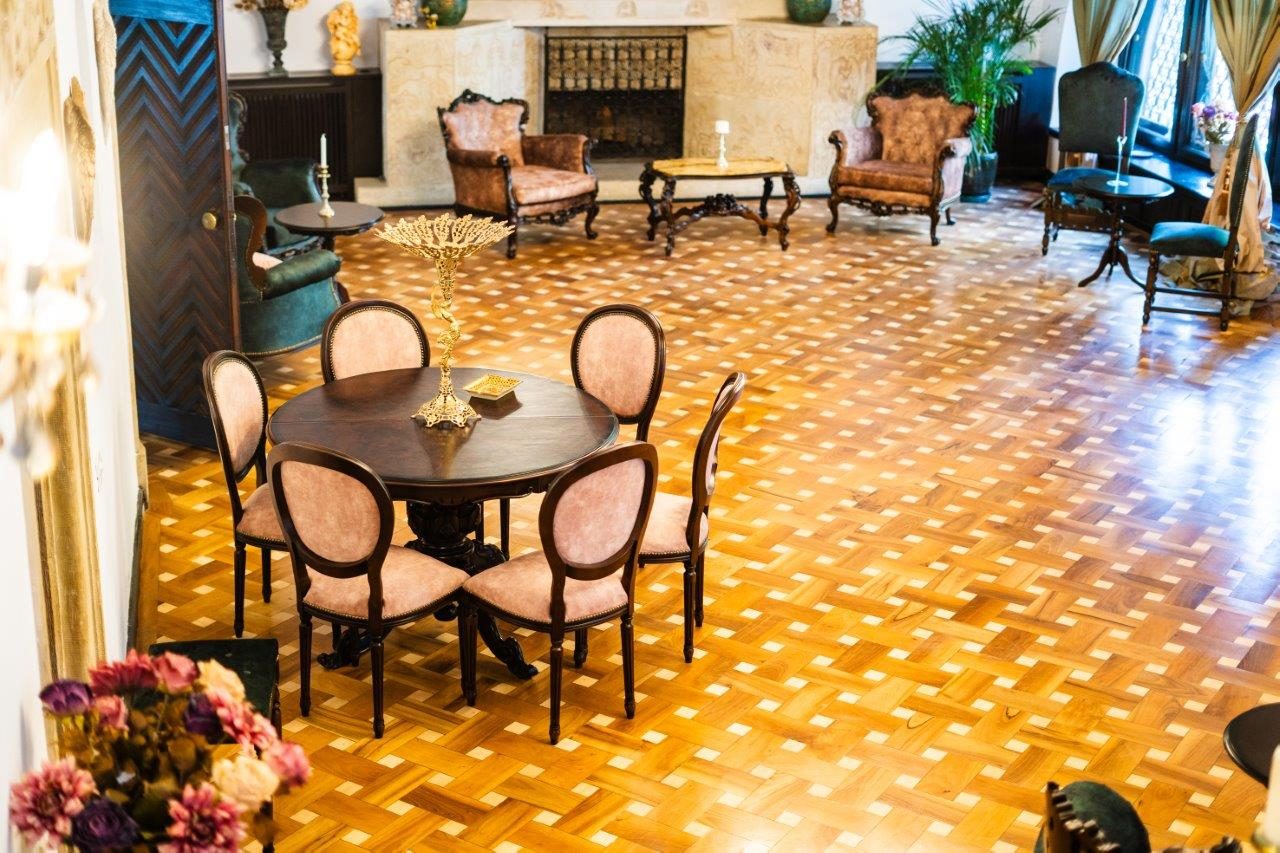 Art. History. Experience. – Descoperă Camera Secretă de Poker privat în București